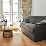 Charming Apartment Near Montmartre