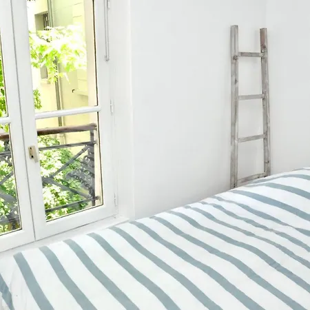 Charming Near Montmartre Apartment *