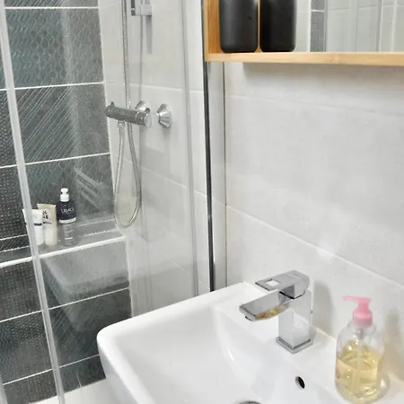 Apartment Charming Near Montmartre